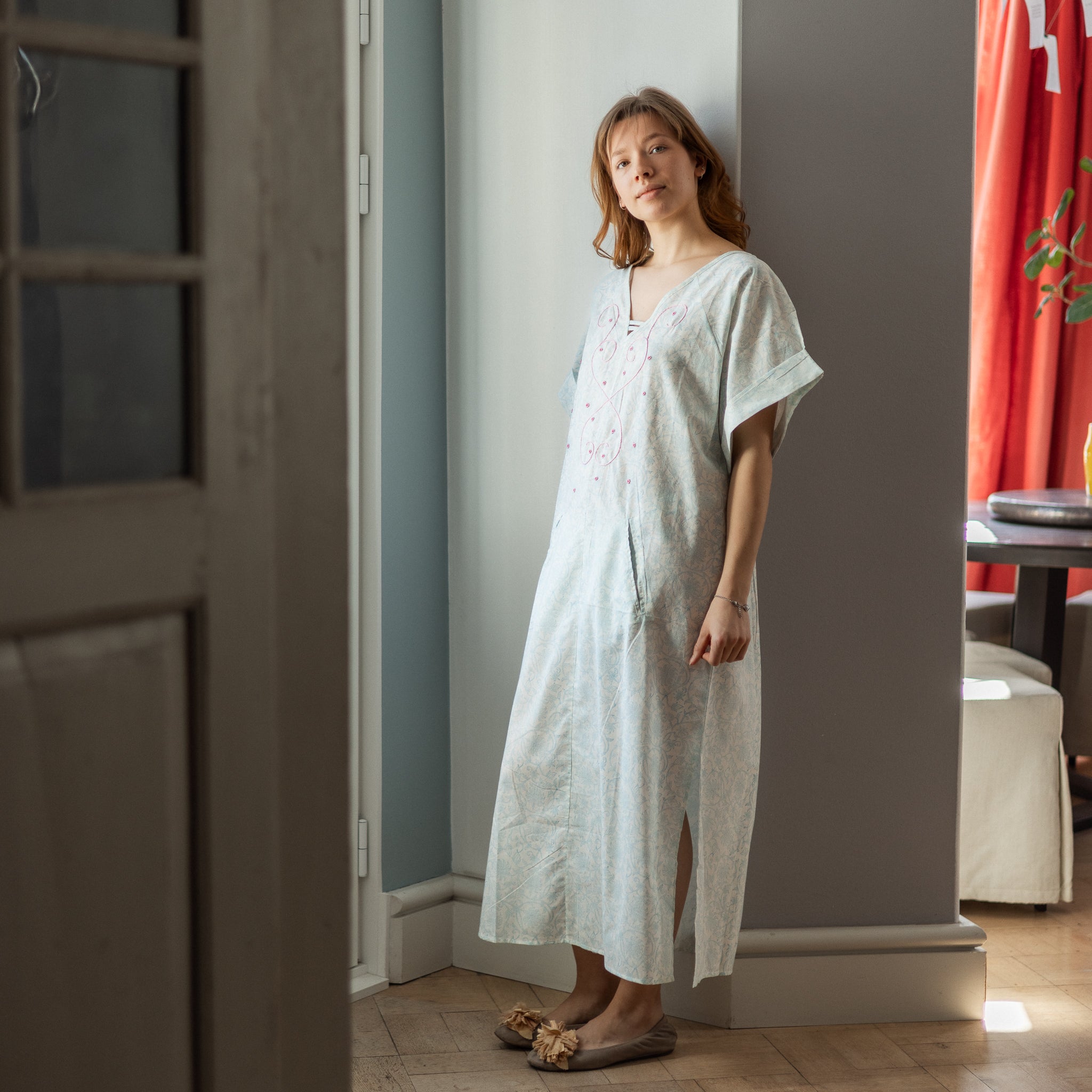 Backless Hand-loomed Cotton Kaftan with Embroidery
