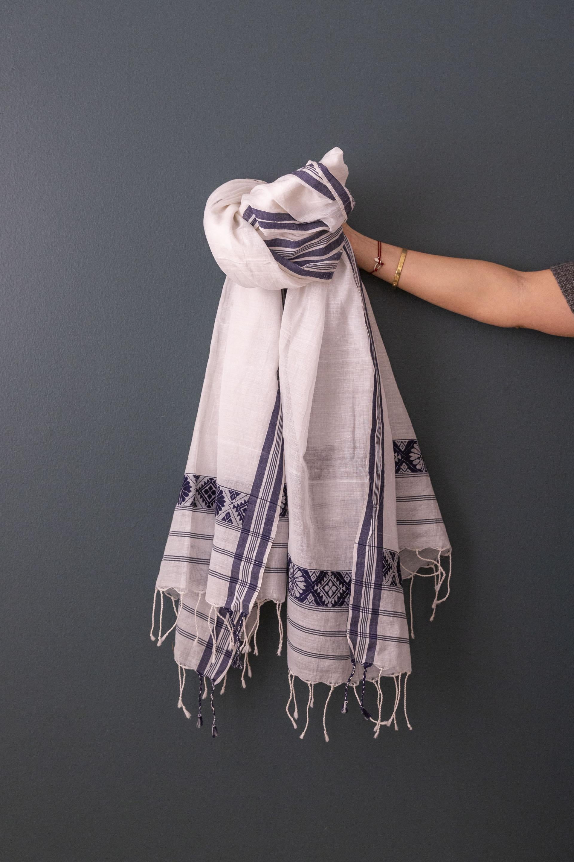 Jamdani Shawl White and Indigo
