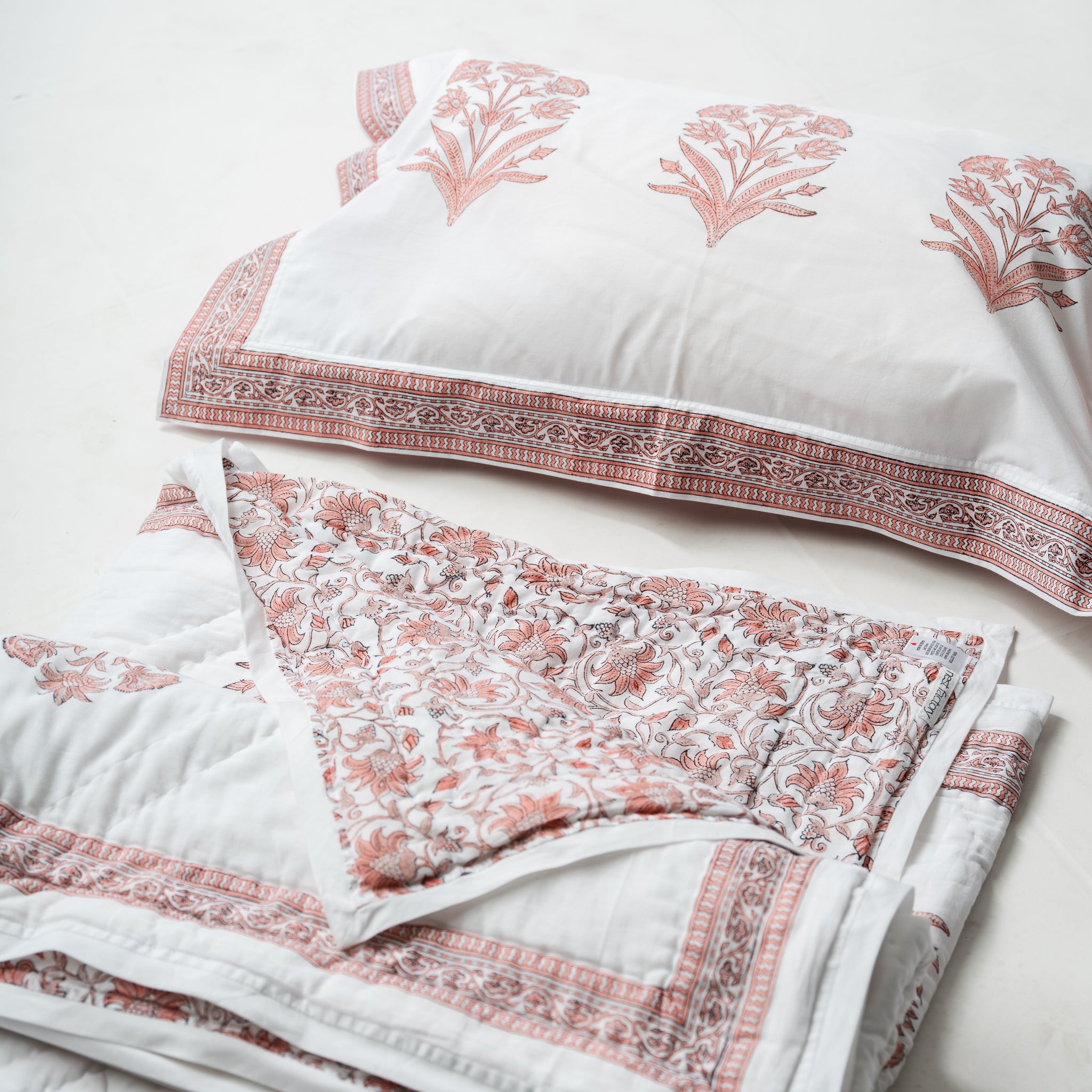 Hand Printed Bouquet Bedcover 40 x 60 cm