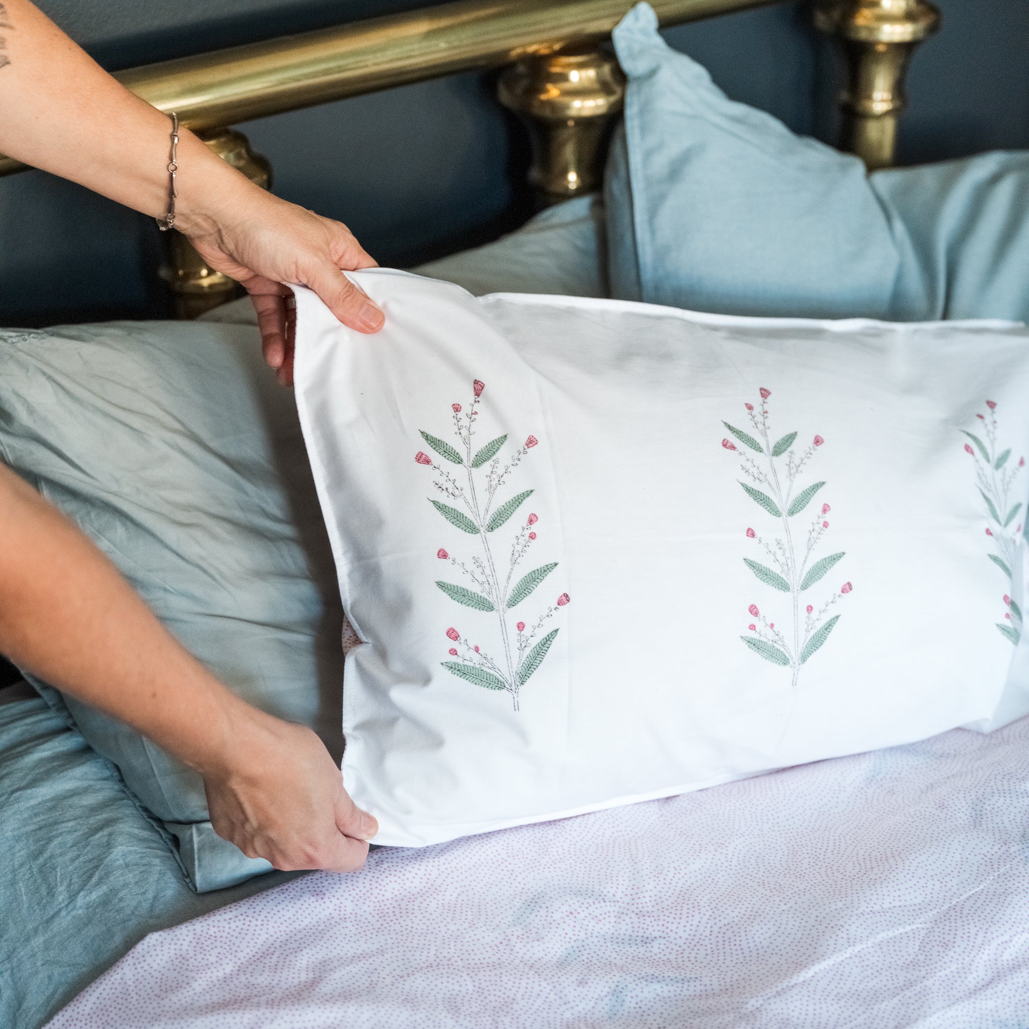 Hand Printed Flowering Vine Bedcover 50 x 90 cm