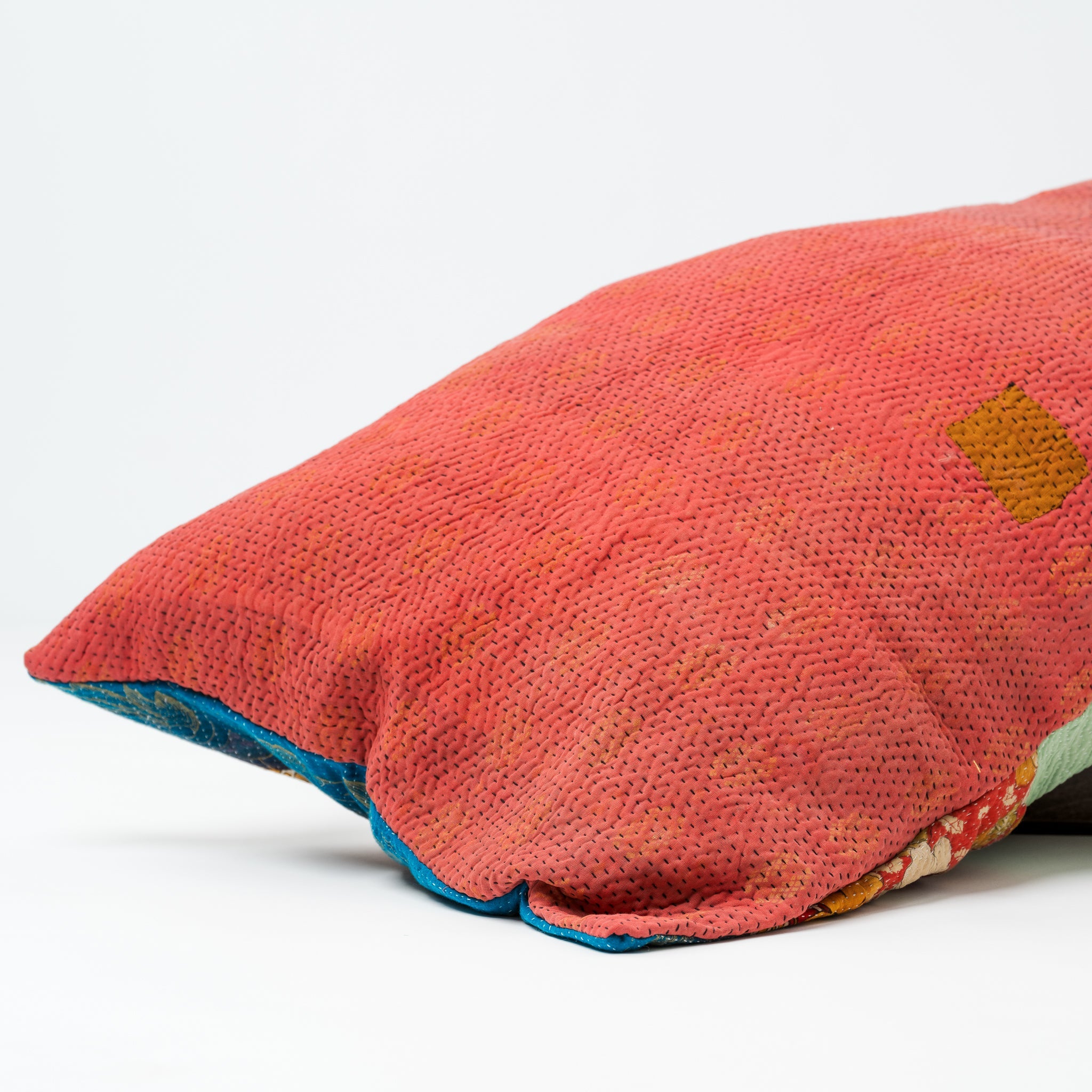 Vintage Kantha Lounge Pillow Strong Pink 