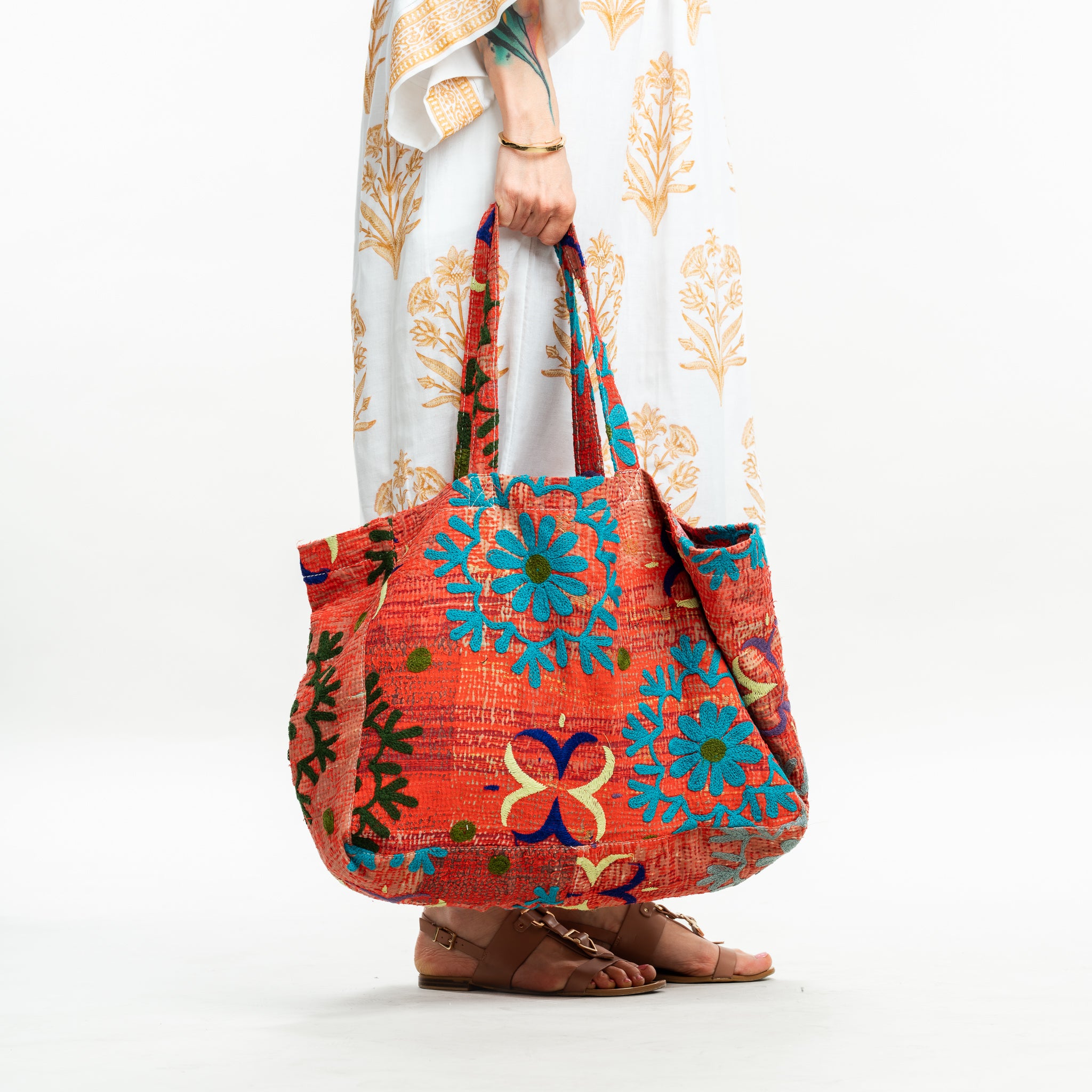 Vintage Suzani Embroidered Beach Bag Red